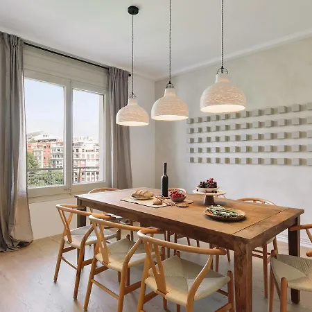 Rama - 3 Bedrooms And Terrace In Sant Gervasi 아파트 *